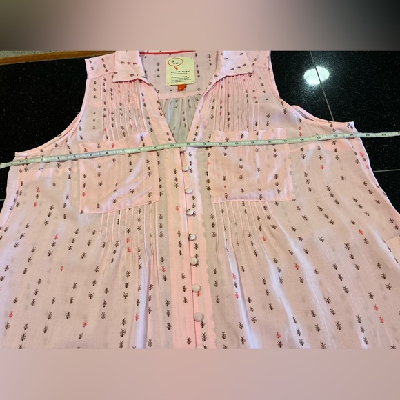 Anthropologie conversations Tank 8 of 52 Ant Print Button Front Pink SZ.med - Picture 8 of 14